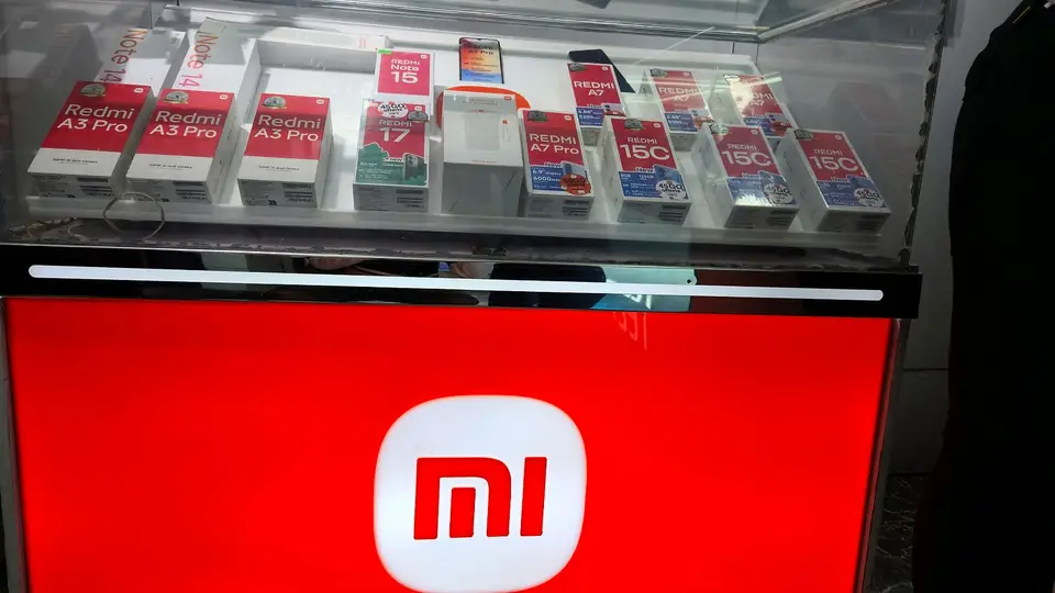 Comptoir Xiaomi — Les smartphones Redmi en vitrine.